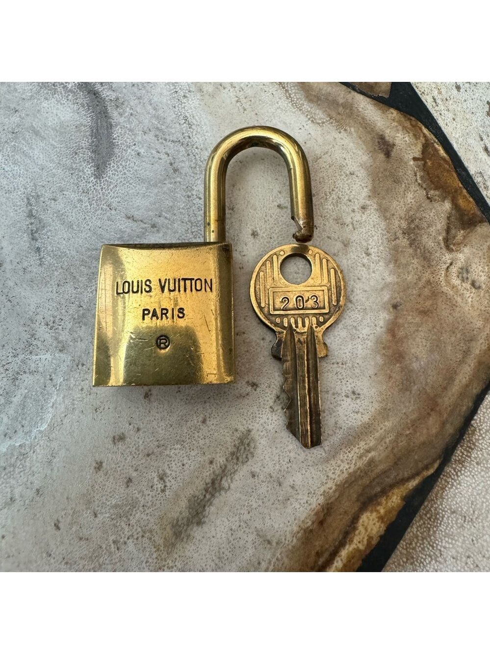 Listing for ONLY ONE 200 series Louis Vuitton Lock and Key - 203, 205 or 222 - Picture 12 of 13